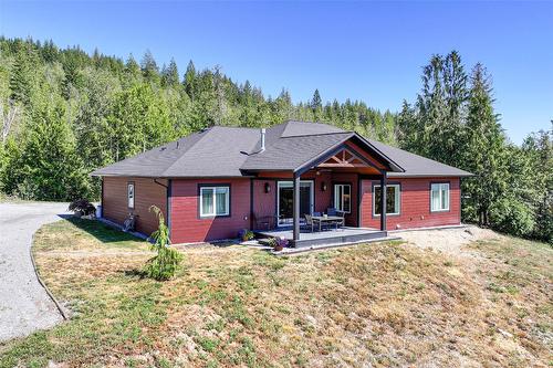 6209 Tatlow Road, Salmon Arm, BC - Outdoor