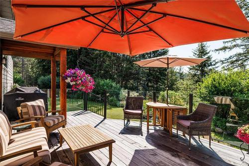 8514 Sun Valley Road, Kelowna, BC - Outdoor With Deck Patio Veranda With Exterior