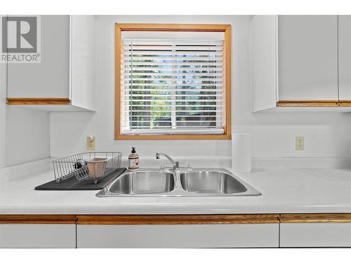 202 97A Highway Unit# 30, Sicamous, BC - Indoor Photo Showing Kitchen With Double Sink