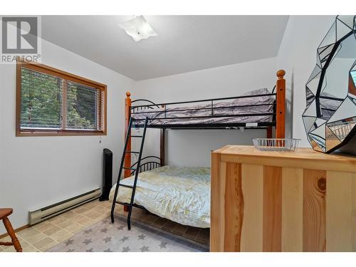 202 97A Highway Unit# 30, Sicamous, BC - Indoor Photo Showing Bedroom