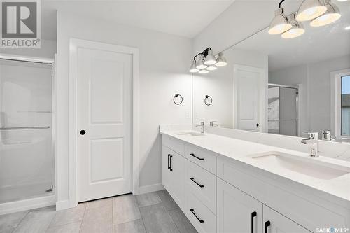 346 Dziadyk Bend, Saskatoon, SK - Indoor Photo Showing Bathroom