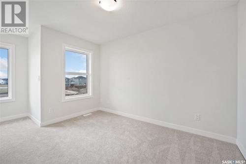 346 Dziadyk Bend, Saskatoon, SK - Indoor Photo Showing Other Room