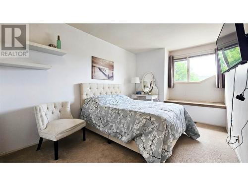 1132 Wintergreen Drive, Kelowna, BC - Indoor Photo Showing Bedroom