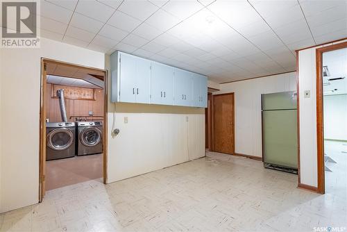 2229 Cumberland Avenue S, Saskatoon, SK - Indoor Photo Showing Laundry Room