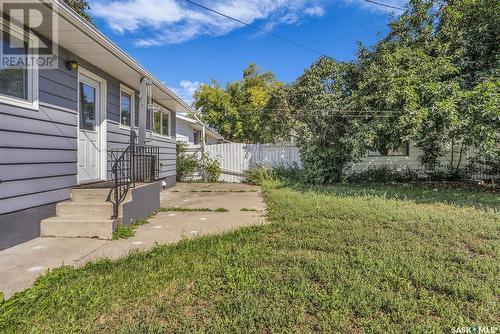 2229 Cumberland Avenue S, Saskatoon, SK - Outdoor