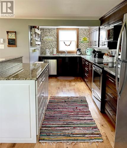 35-37 Garretts Road, Port Blandford, NL - Indoor Photo Showing Kitchen