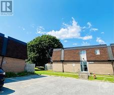 235 RIDGEPARK PRIVATE  Ottawa, ON K2G 1H1