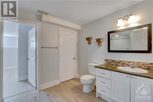 879 9Th Line Road, Carleton Place, ON - Indoor Photo Showing Bathroom