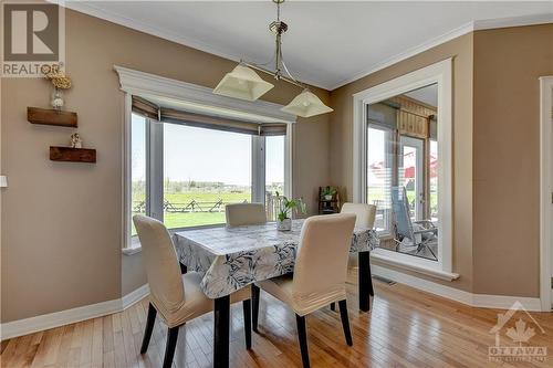 879 9Th Line Road, Carleton Place, ON - Indoor Photo Showing Dining Room