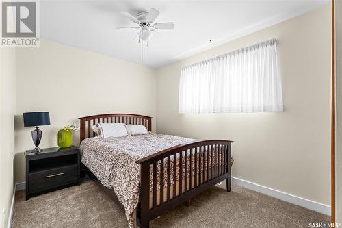 1239 Hochelaga Street W, Moose Jaw, SK - Indoor Photo Showing Bedroom