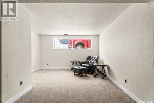 1239 Hochelaga Street W, Moose Jaw, SK - Indoor Photo Showing Other Room