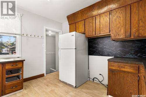 2444 Elliott Street, Regina, SK - Indoor Photo Showing Kitchen