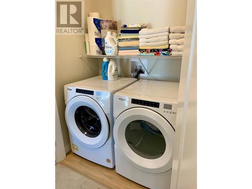 4025 Gellatly Road S Unit# 123, West Kelowna, BC - Indoor Photo Showing Laundry Room