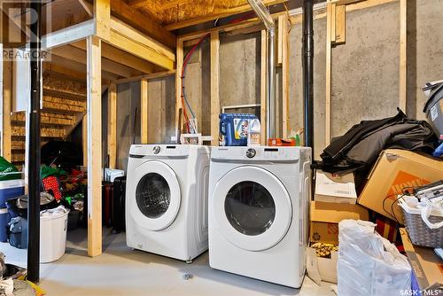 5004 Primrose Green Drive E, Regina, SK - Indoor Photo Showing Laundry Room