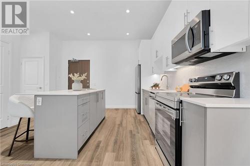 525 New Dundee Road Unit# 105, Kitchener, ON - Indoor Photo Showing Kitchen With Upgraded Kitchen