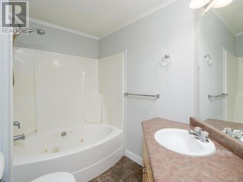 406-989 Range Road, Whitehorse, YT - Indoor Photo Showing Bathroom