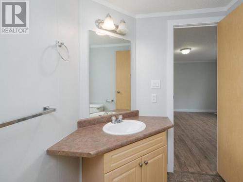 406-989 Range Road, Whitehorse, YT - Indoor Photo Showing Bathroom