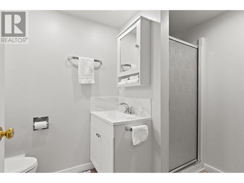 150 Jupiter Court, Kelowna, BC - Indoor Photo Showing Bathroom