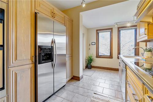 107 Catharine Street S|Unit #Upper, Hamilton, ON - Indoor Photo Showing Kitchen With Stainless Steel Kitchen