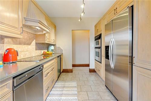 107 Catharine Street S|Unit #Upper, Hamilton, ON - Indoor Photo Showing Kitchen