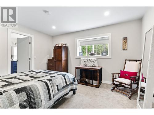 1750 Highway 23 South Highway S, Revelstoke, BC - Indoor Photo Showing Bedroom