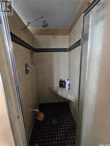 707 1St Street, Kipling, SK - Indoor Photo Showing Bathroom