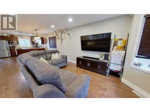 8414 88 Street, Fort St. John, BC - Indoor Photo Showing Living Room