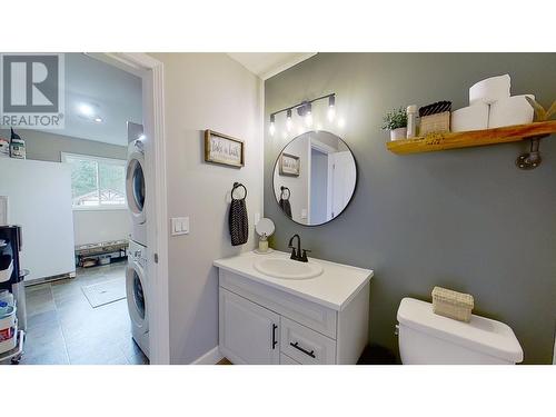 8414 88 Street, Fort St. John, BC - Indoor Photo Showing Bathroom