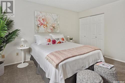 250 Stillwater Drive, Saskatoon, SK - Indoor Photo Showing Bedroom