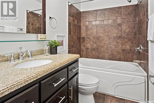 250 Stillwater Drive, Saskatoon, SK - Indoor Photo Showing Bathroom