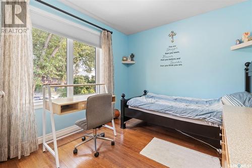 937 L Avenue N, Saskatoon, SK - Indoor Photo Showing Bedroom