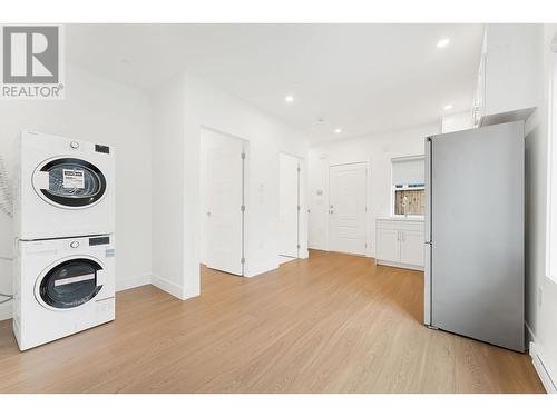 C-3808 W 17 Avenue, Vancouver, BC - Indoor Photo Showing Laundry Room