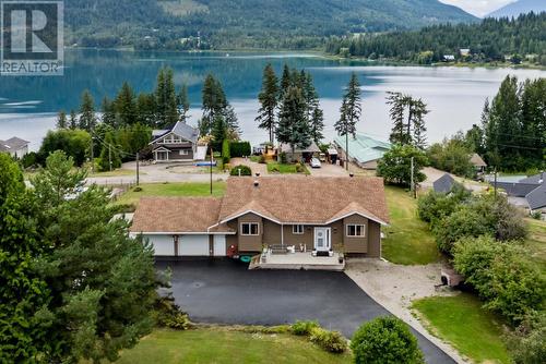 3712 Parri Road, Sorrento, BC - Outdoor With Body Of Water With View