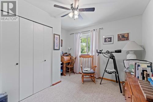 3712 Parri Road, Sorrento, BC - Indoor Photo Showing Other Room