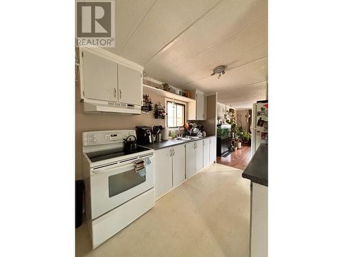 41 770 11Th Avenue, Williams Lake, BC - Indoor Photo Showing Kitchen