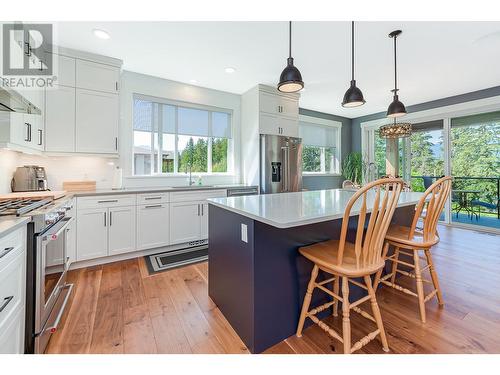 4280 20 Street Ne, Salmon Arm, BC - Indoor Photo Showing Kitchen With Upgraded Kitchen