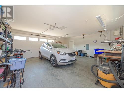 4280 20 Street Ne, Salmon Arm, BC - Indoor Photo Showing Garage