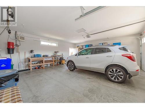 4280 20 Street Ne, Salmon Arm, BC - Indoor Photo Showing Garage