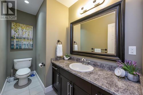 6957 Westmount Drive, Prince George, BC - Indoor Photo Showing Bathroom