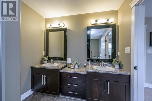 6957 Westmount Drive, Prince George, BC - Indoor Photo Showing Bathroom