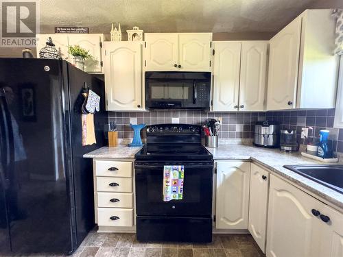 41 Winterland Road, Burin Bay Arm, NL - Indoor Photo Showing Kitchen