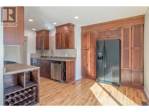 423 Pine Street, Chase, BC - Indoor Photo Showing Kitchen