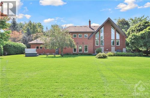 1700 Lakeshore Drive, Greely, ON - Outdoor