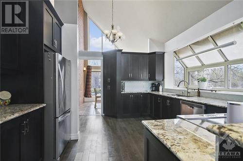 1700 Lakeshore Drive, Greely, ON - Indoor Photo Showing Kitchen With Upgraded Kitchen