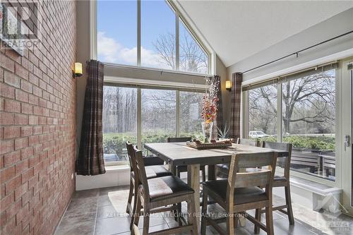 1700 Lakeshore Drive, Ottawa, ON - Indoor Photo Showing Dining Room