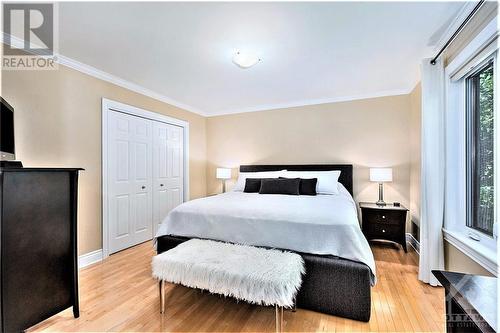 365 Greenwood Avenue, Ottawa, ON - Indoor Photo Showing Bedroom