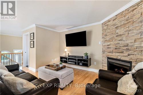 365 Greenwood Avenue, Ottawa, ON - Indoor Photo Showing Living Room With Fireplace