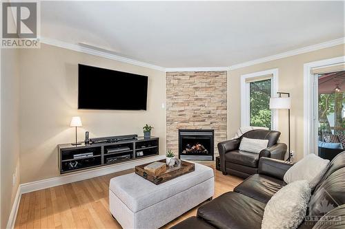 365 Greenwood Avenue, Ottawa, ON - Indoor Photo Showing Living Room With Fireplace