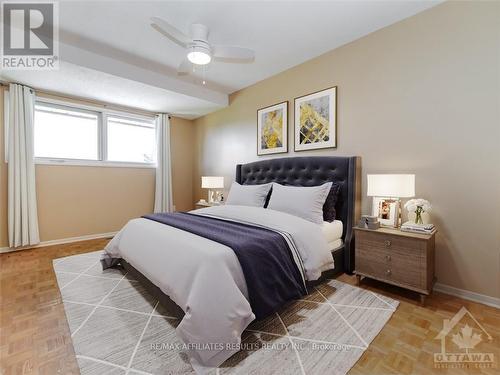 33 Carmichael Court, Ottawa, ON - Indoor Photo Showing Bedroom