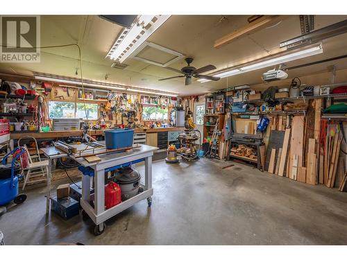 1484 Montreal Street, Penticton, BC - Indoor Photo Showing Garage